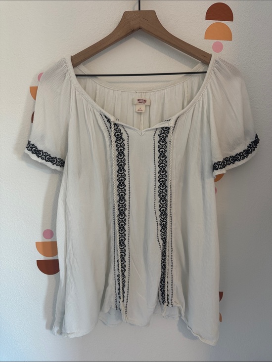 Missoni Tops - Missoni White Boho Peasant Top with Black Embroidery N0113